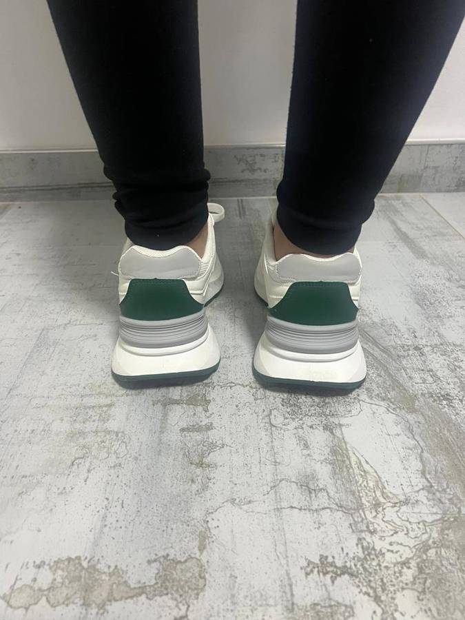 Original Ladies Sneakers - Size 8
