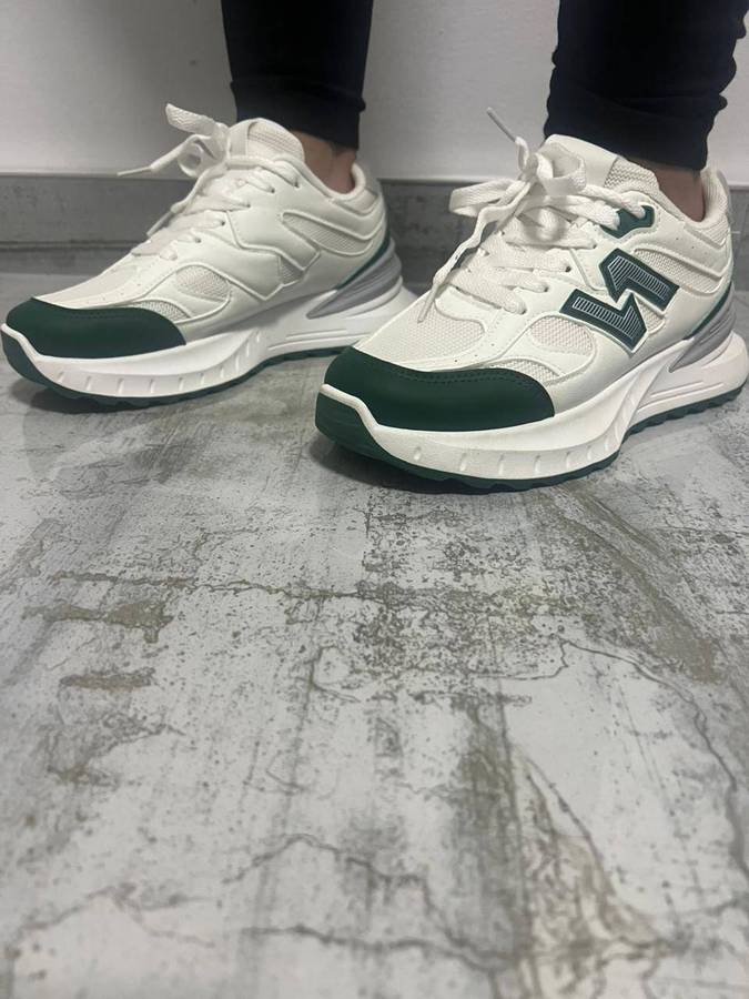 Original Ladies Sneakers - Size 8