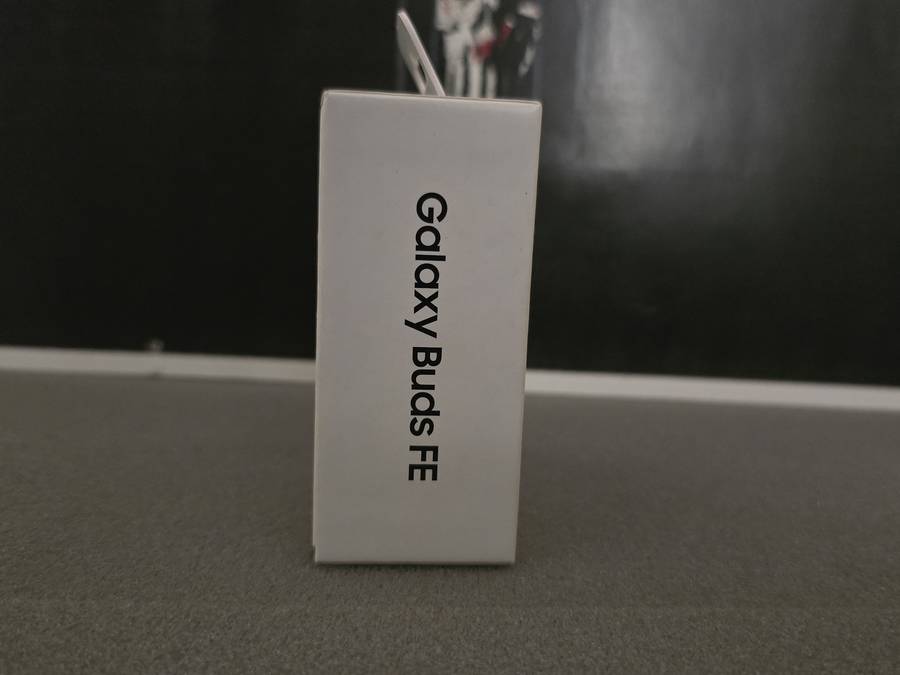 SAMSUNG BUDS FE (Graphite) NEW SEALED