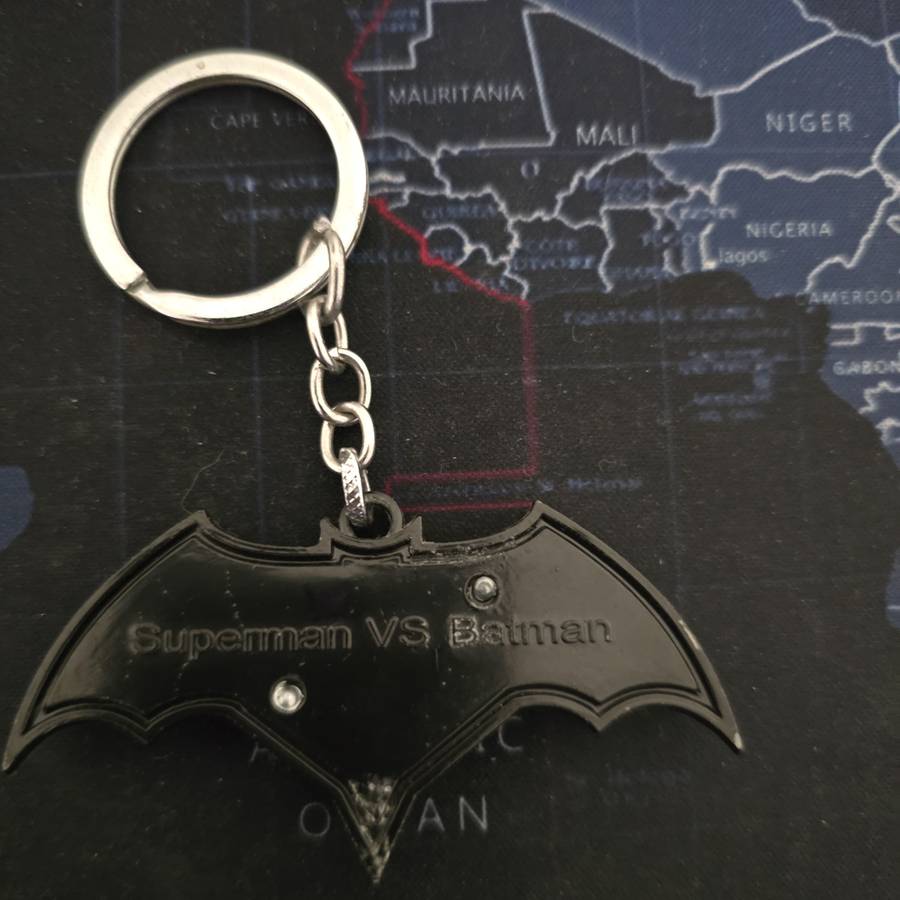 BATMAN SUPERMAN ANNUAL #3 + keychain