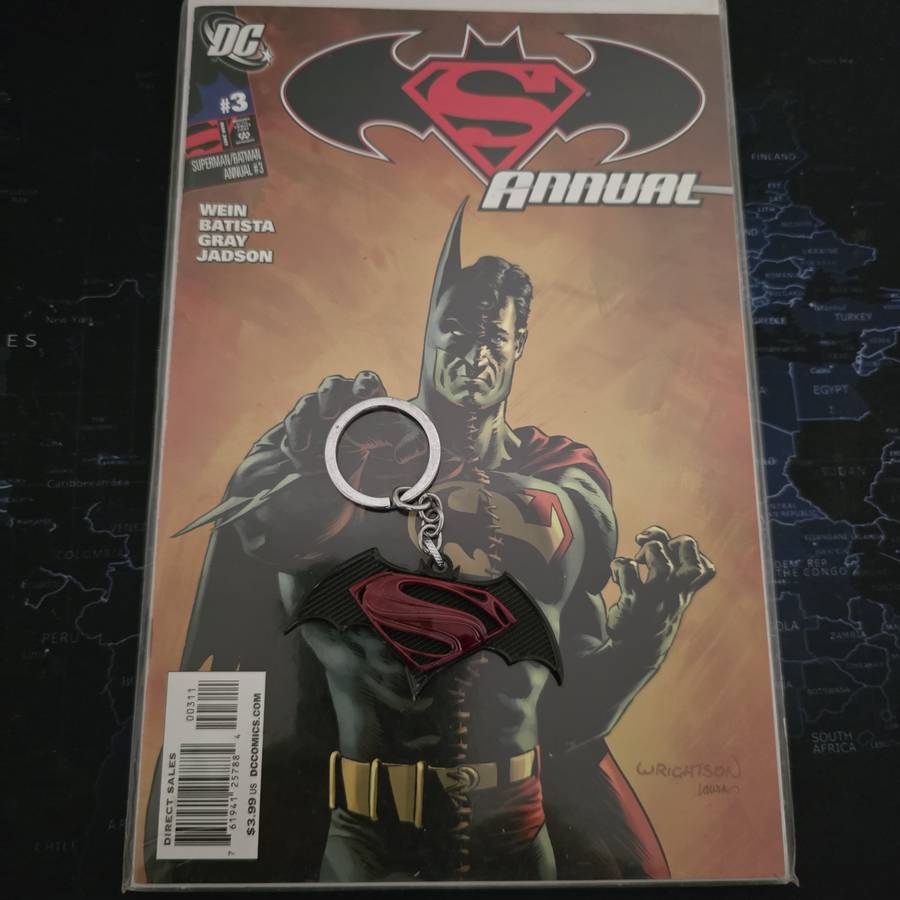 BATMAN SUPERMAN ANNUAL #3 + keychain