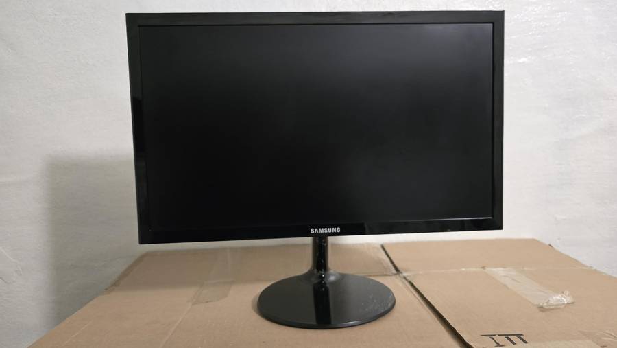 Samsung Monitor LED | 19"