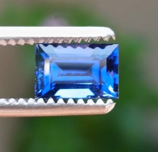 INTENSE DARK BLUE 1.60CT SAPPHIRE WITH LOVELY RECTANGULAR CUT FROM MADAGASCAR THERMAL TESTED HIGH!