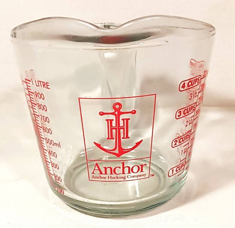 Vintage 1960s Anchor Hocking USA Glass Measuring Jug or Pitcher 4 Cups 1 Litre 32 Ounces