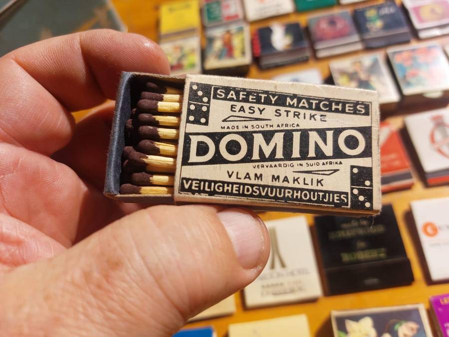 Vintage Matchbook and Matchbox Collection (78 Match books/boxes) in an old Bay of Naples Tin