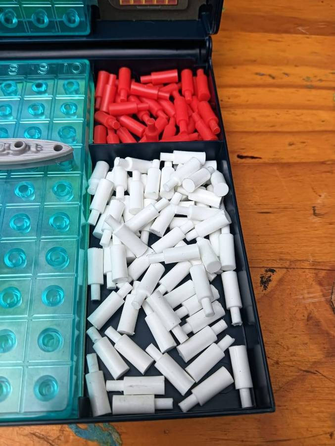 Battleship Vintage 1990 Milton Bradley Classic Naval Combat Game Complete