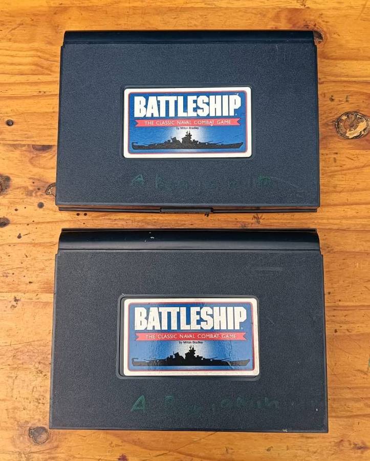 Battleship Vintage 1990 Milton Bradley Classic Naval Combat Game Complete