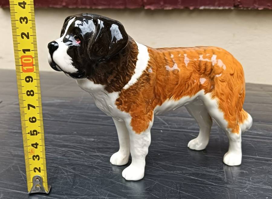 Beswicks England Large St Bernard Dog Corna Garth Stroller Figurine Made 1968 to 1989