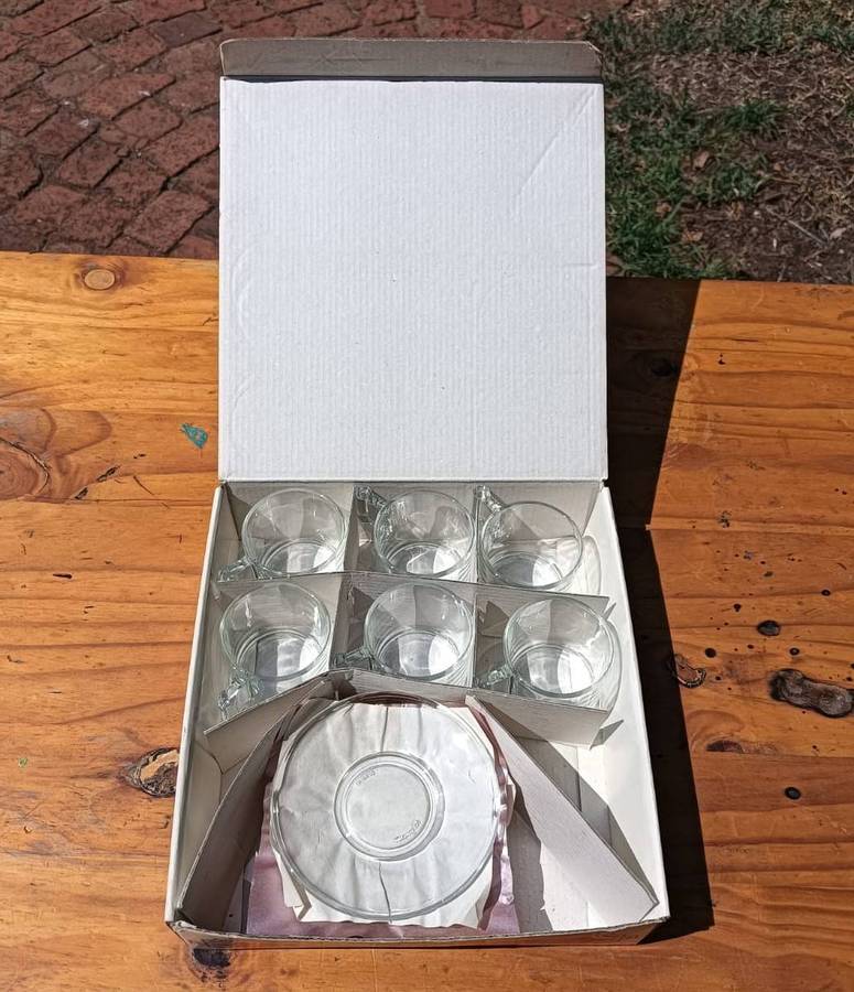 Boxed Set of 6 Vintage Vetreria Di Borgonovo Italian Clear Glass Espresso Cups and Saucers