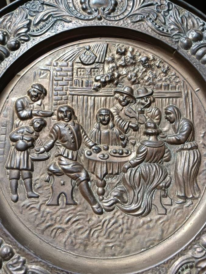English Tavern Scene Brass Wall Plate Hand Hammered From Reverse Side 1950s Peerage England Plate 2