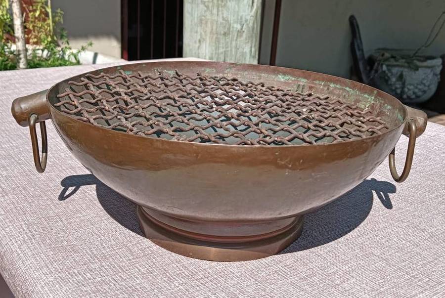 Vintage 1950s De Klerk (Last SA Coppersmith!) Copper Bowl with Flower Grill and Dropside Handles