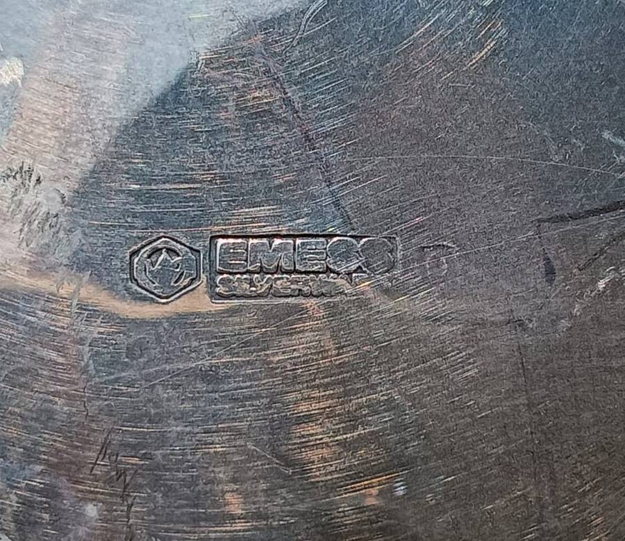 VINTAGE 1950S EMESS ENGLISH SILVERPLATED TEAPOT AND CREAMER IN GOOD CONDITION TEAPOT WEIGHS 1.3KG!