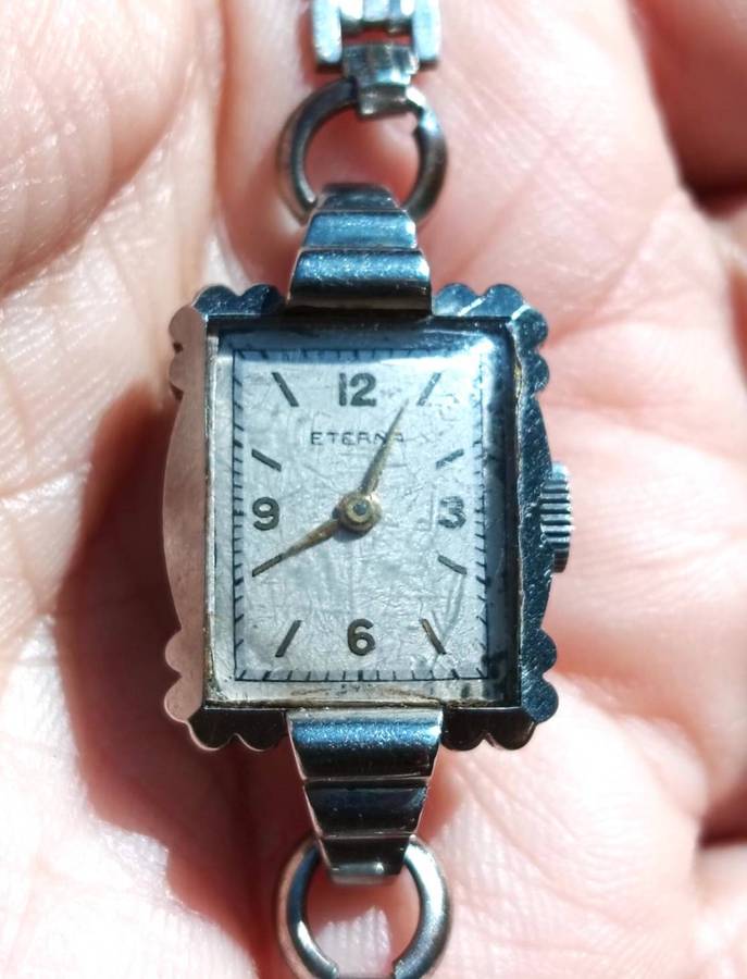Vintage 1948 Eterna Swiss Mechanical Ladies Cocktail Watch Still Working! with 12k Gold Filled Strap