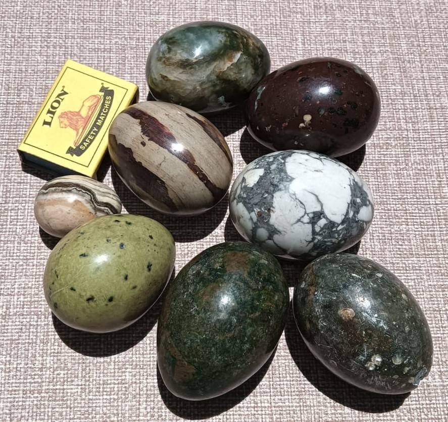 Clutch of 8 Rock Eggs: Lightning Strike Howlite Egg (African Magnesite), Leopard Spot Egg, And More