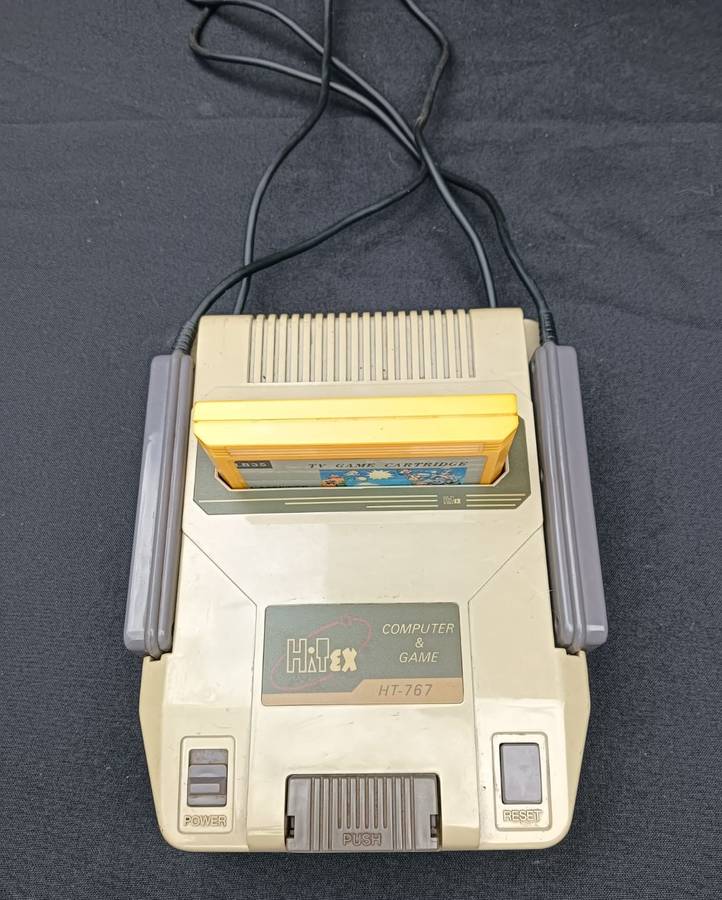 Vintage 1990s HiTex HT-767 8-Bit Video Game with Mario Brothers LB35 Cartridge -For Spares or Repair