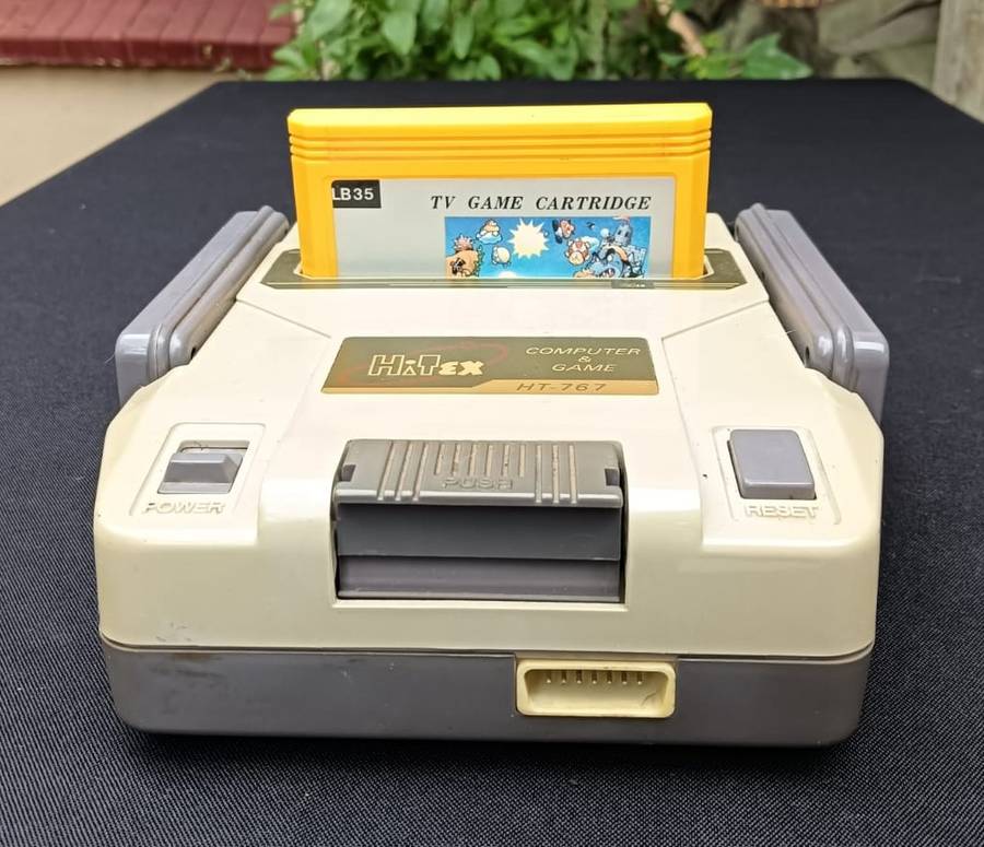 Vintage 1990s HiTex HT-767 8-Bit Video Game with Mario Brothers LB35 Cartridge -For Spares or Repair
