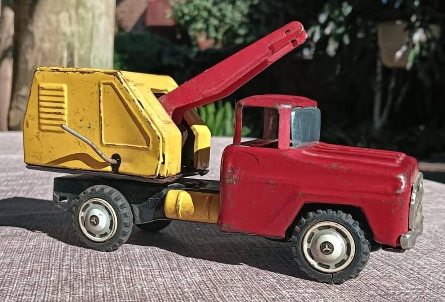 Vintage 1950s Japanese Red and Yellow Tin Windup Powered Shovel Construction Truck  Missing Shovel