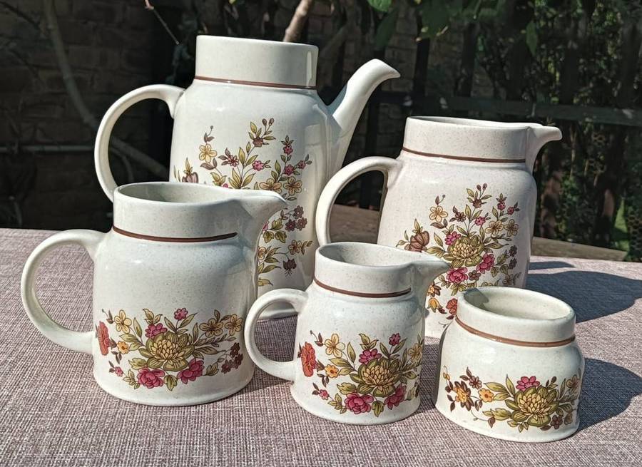 Royal Doulton 1970s Lambethware Gaiety Pattern Stoneware Coffee Pot, Creamer, Sugar Pot and 2 Jugs
