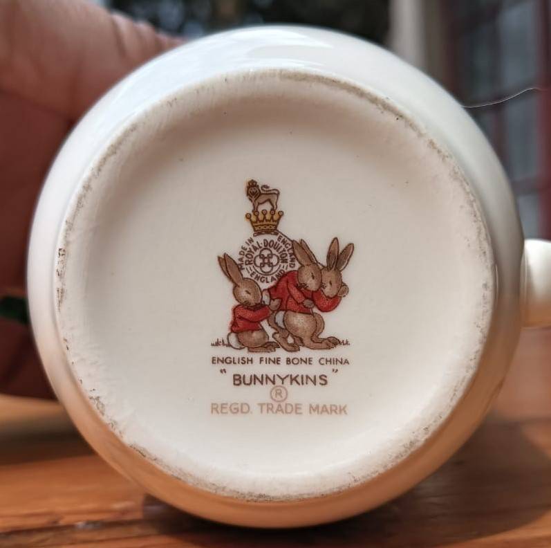 Bunnykins Royal Doulton One Handled Cup Player Piano Dancing Bunnies Rope Jumping - Circa 1968-1975