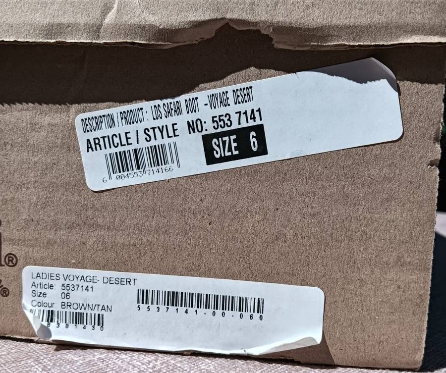 Pair of BATA Ladies Safari Voyage Chelsea Style Leather Boots Size 6 As New Boxed