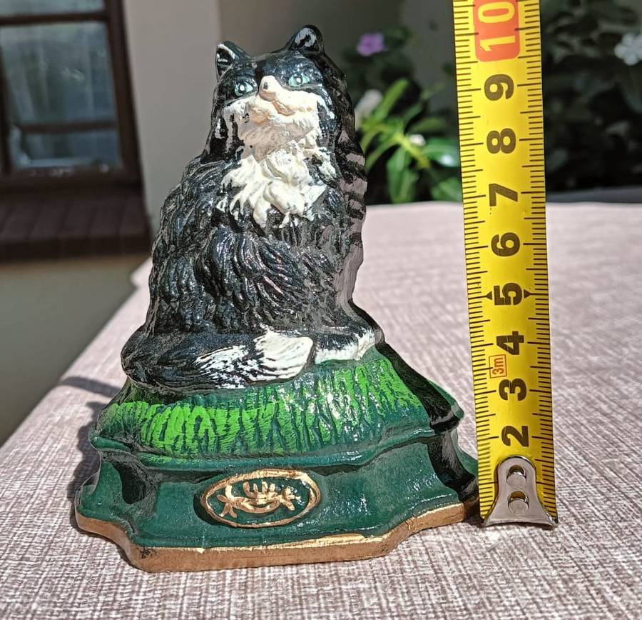 Beautiful Hand Painted Black Cat Cast Iron Door Stop Small 11cm High