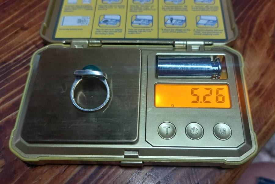 Sterling Silver Turkoois Green Chrysoprase (form of quartz) Cabochon Shaped Ring Inner Cir 17mm