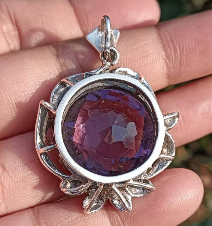 Vintage Sterling Silver and Purple Rhinestone Flower Shaped Pendant Total Weight 16g