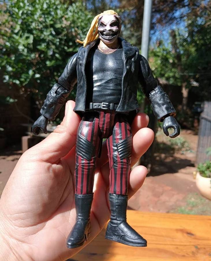 Mattel WWE The Fiend Bray Wyatt Elite Collection 2017 Action Figure 18cm High 14 Points of Articulat
