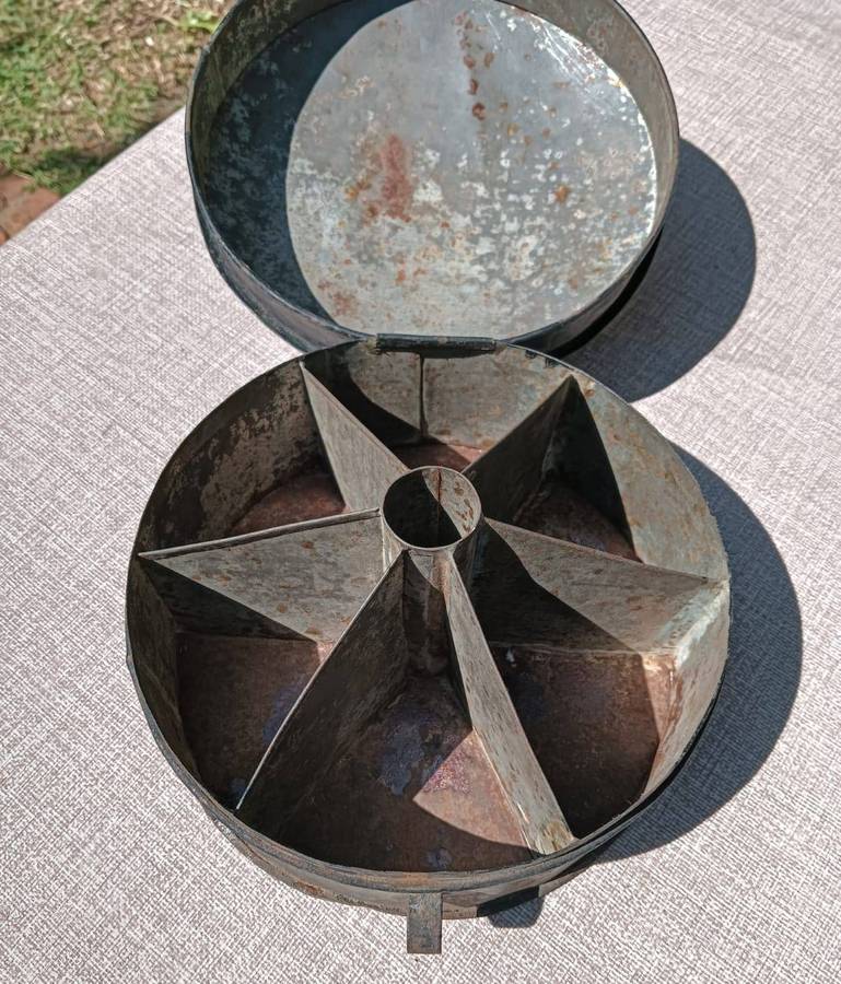 ANTIQUE VICTORIAN ERA DOMED LIDDED SPICE TIN  YOU CAN SMELL ITS OVER 150 YEARS OLD!