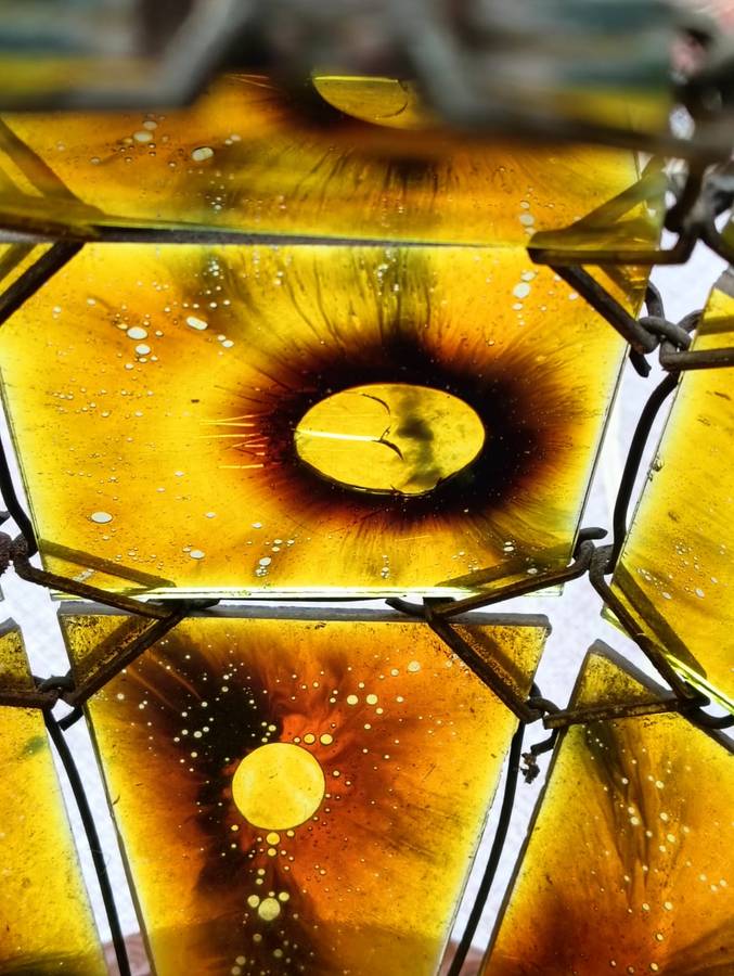 Beautiful Vintage Nonagon (9-Sided) Lamp with 27 Starburst Yellow Orange Glass Panels Working!