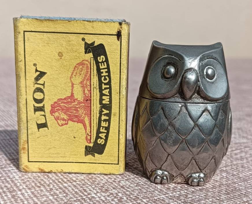 Cute Vintage Silver Metal Salt / Sugar Jar Owl 4.5cm High