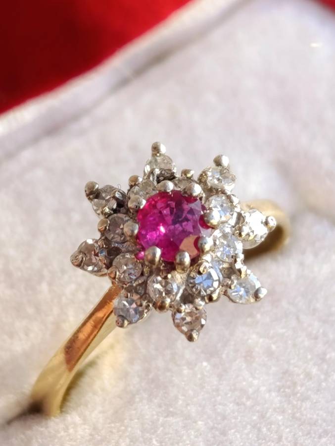 Estate 18ct Diamond Cluster Ruby Ring