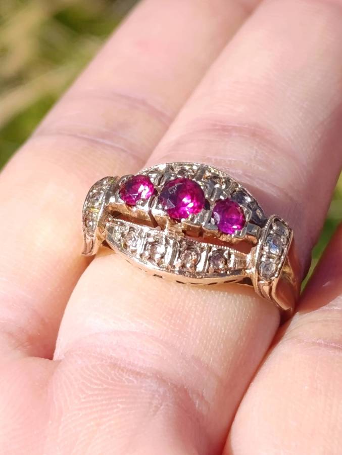 Estate Antique 9ct Gold Three Stone Ruby Ring