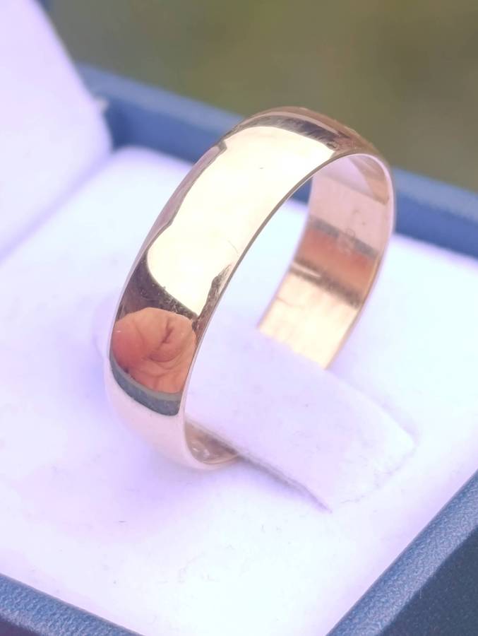 9ct Gold Vintage 6MM Plain Band