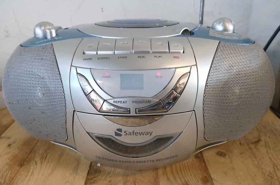 Radio / Tape Combo