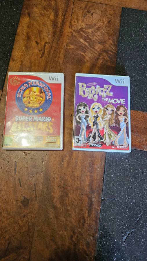 Wii Games Super Mario Bros & Bratz The Movie