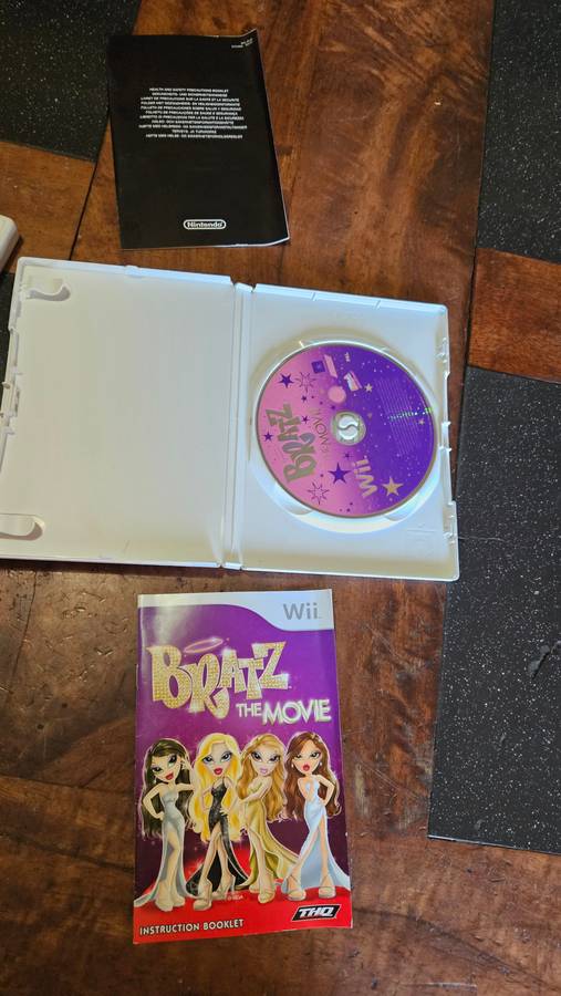 Wii Games Super Mario Bros & Bratz The Movie