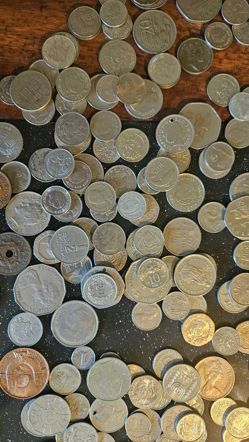 Huge 2.75 Kg International Coins Lot