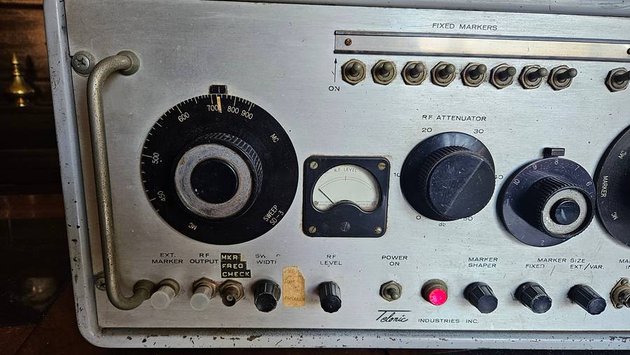 Telonic Industries Signal Maker