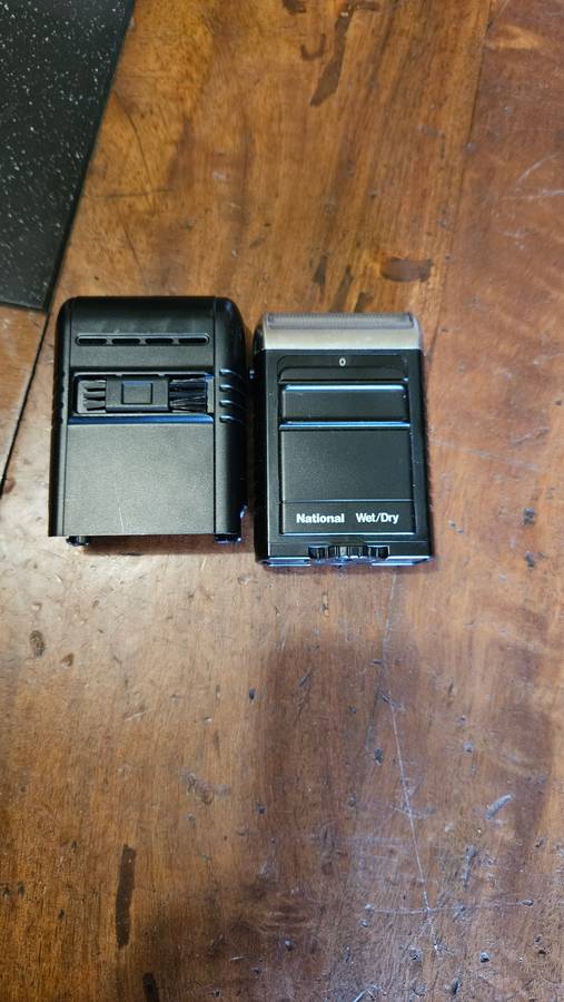 National Battery-Operated Men's Shaver