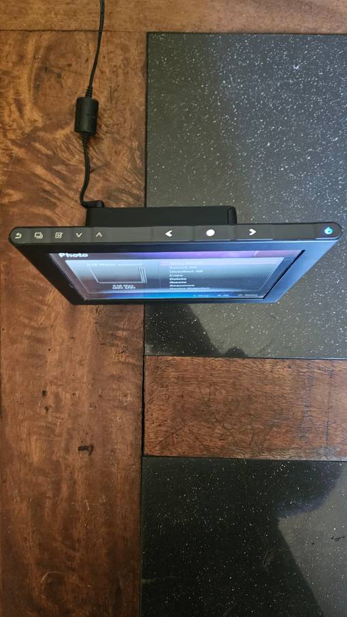 LG Digital Photo Display Unit. Model F8012N