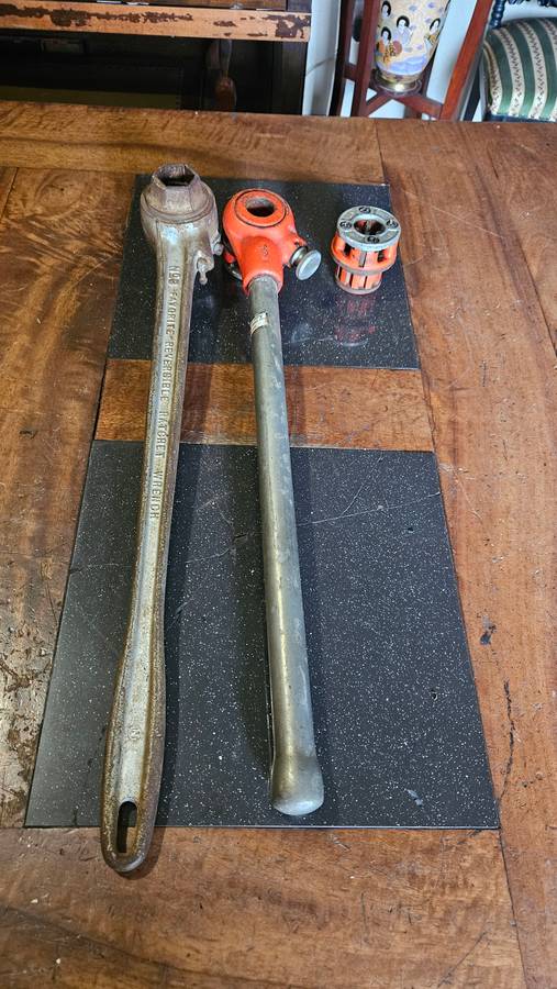Reversable Ratchet Wrenches