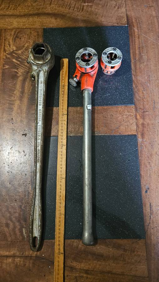 Reversable Ratchet Wrenches