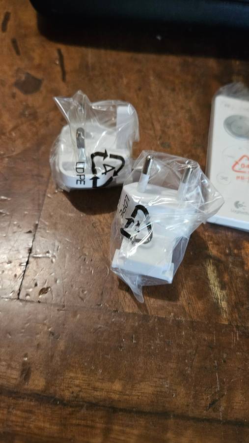 Logitech PID: A737 iPod& iPhone Docking Station