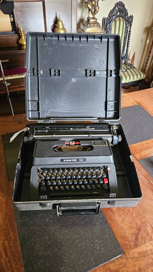 "Reserved for JasonBBAccount"  Reed 500 Typewriter