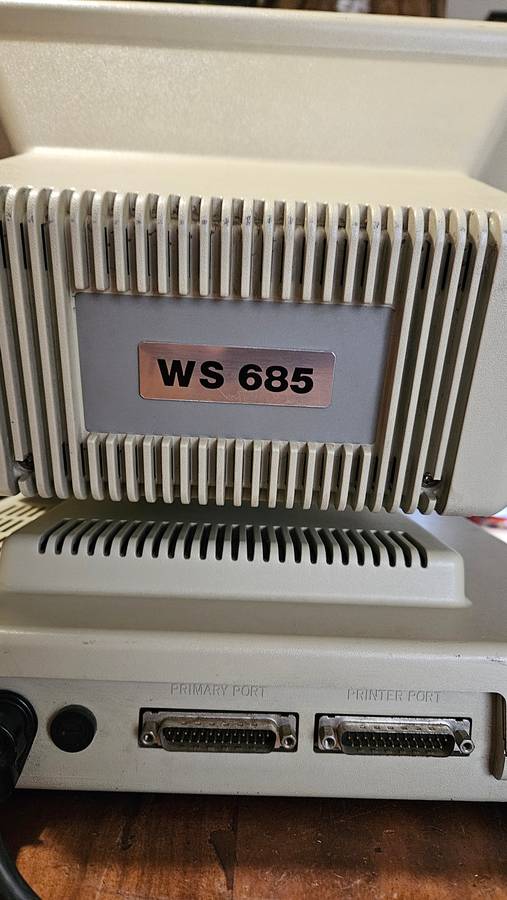 Vintage Olivetti W685 Model 220