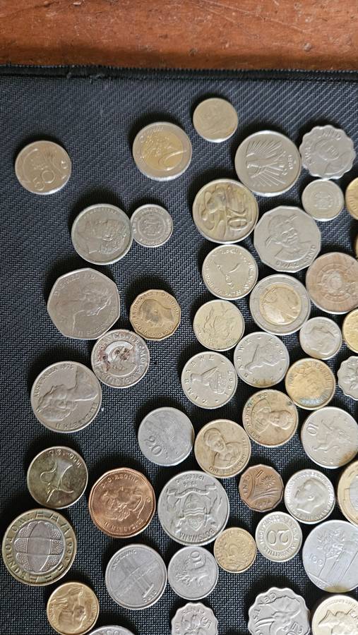 1 Kg Various International Coins