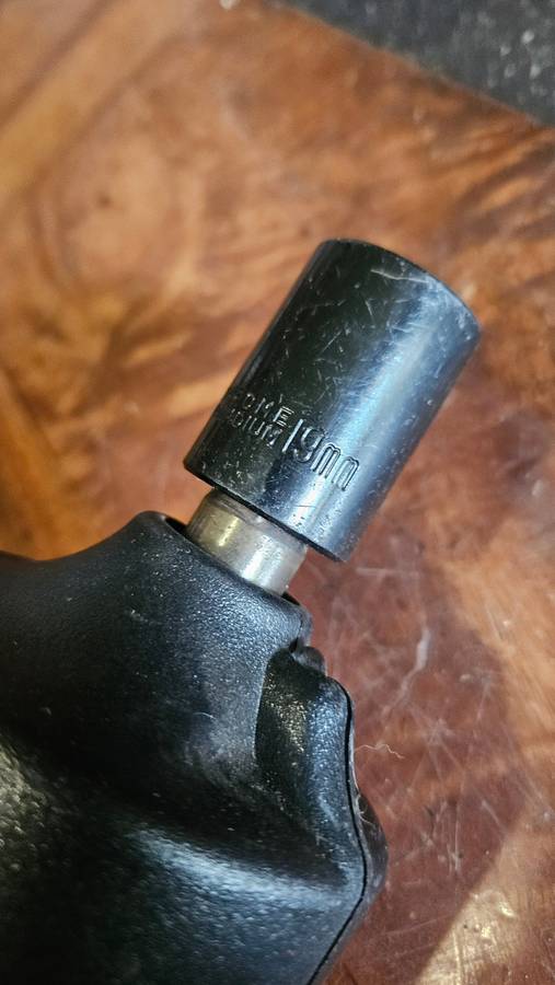 Automotive Wheelnut Fastener