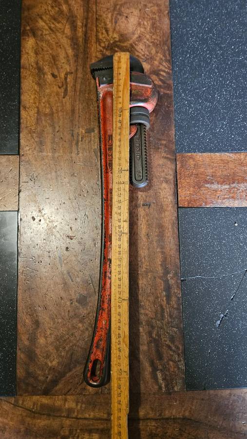 Adjustable 24" Wrench