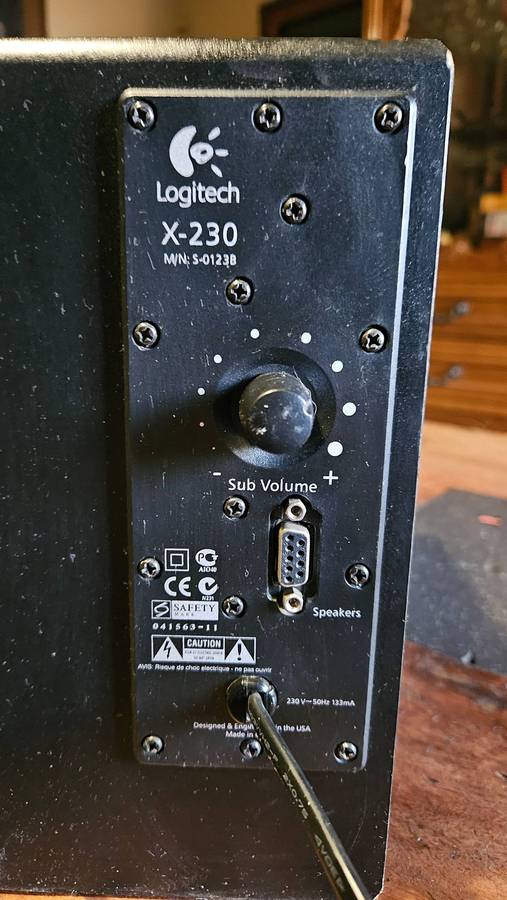 Logitech X250 Speaker
